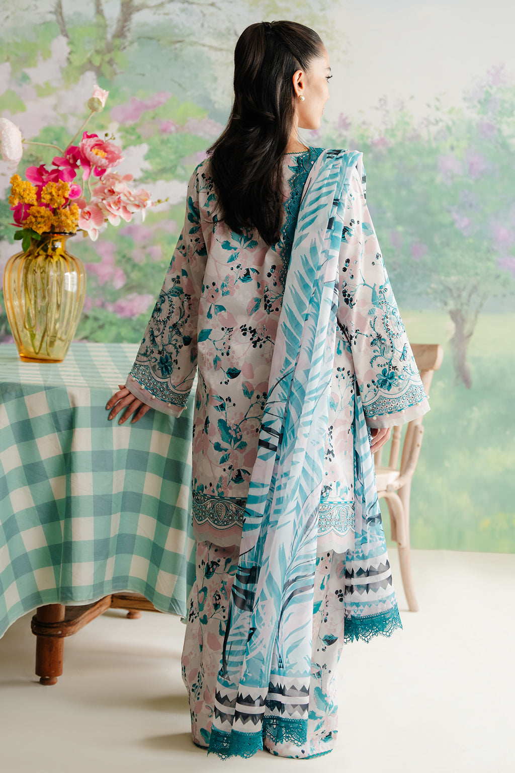 Afrozeh | The Floral Charm | Cashmere - Saira Saqlain