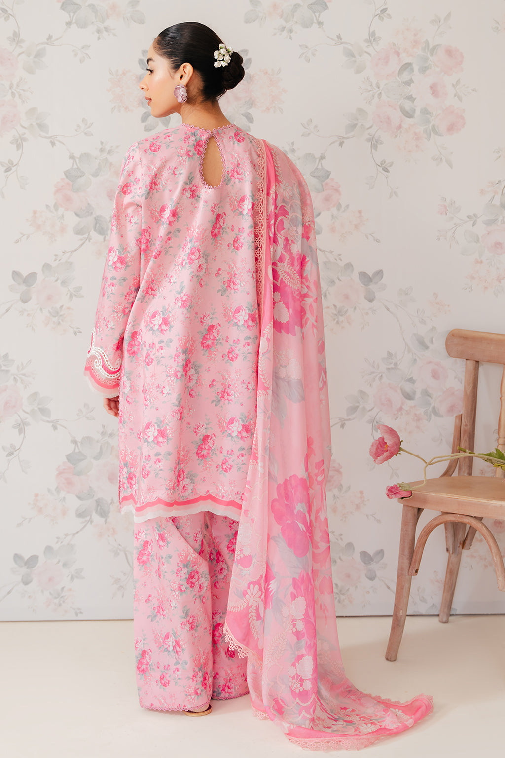 Afrozeh | The Floral Charm | Begonia - Saira Saqlain