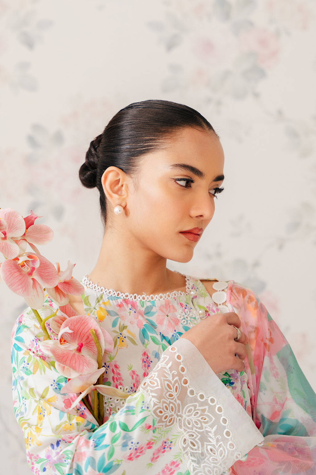Afrozeh | The Floral Charm | Vanilla - Saira Saqlain
