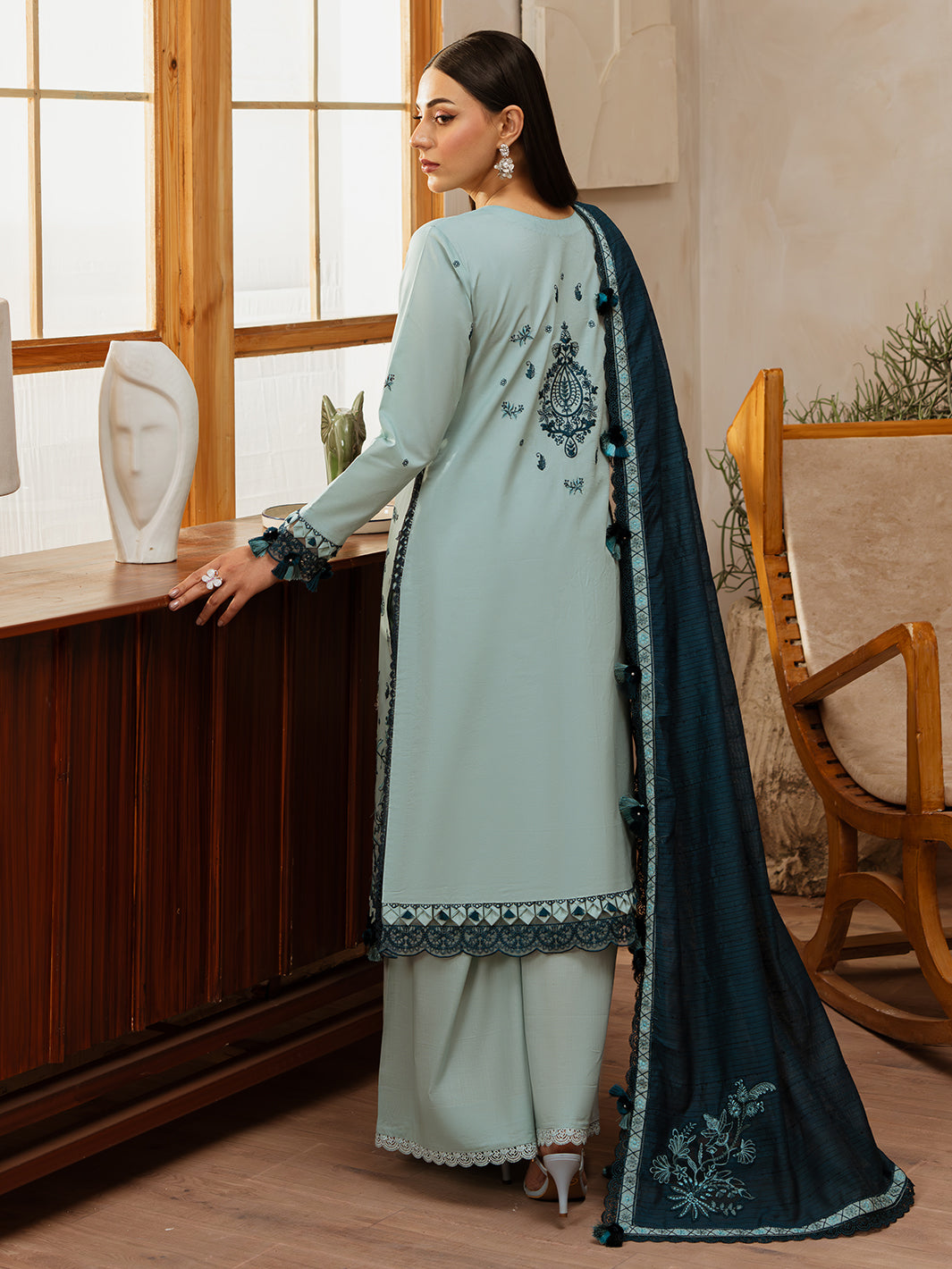 Mahnur | Florence Luxury Lawn 25 | AIYLEEN -   Ladies Clothes -  Saira Saqlain