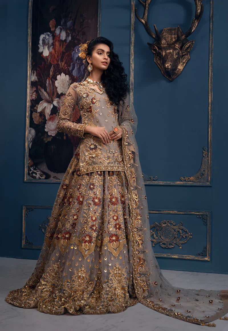 Akbar Aslam | Orphic Bridals | Queen Bee - Saira Saqlain