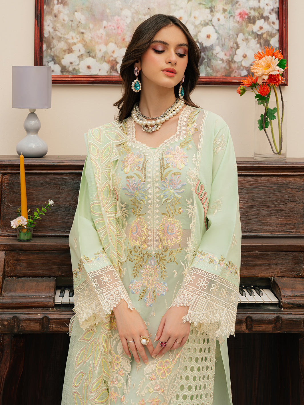Mahnur | Allenura Luxury Lawn 24 | CAROLINE - Saira Saqlain