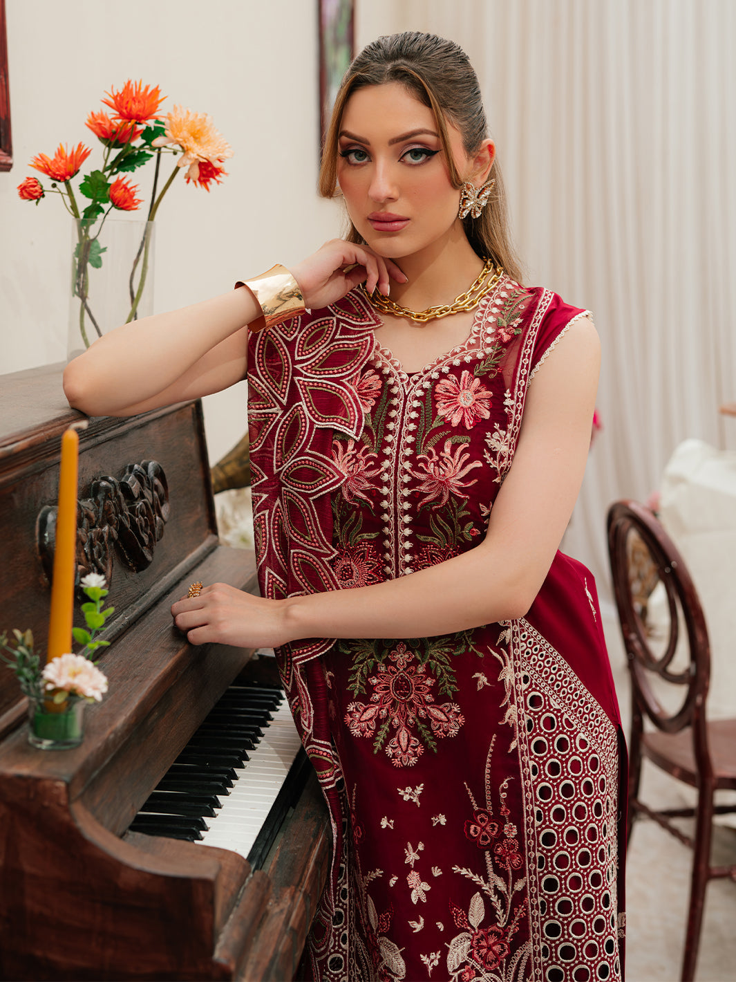 Mahnur | Allenura Luxury Lawn 24 | CELESTIAL - Saira Saqlain