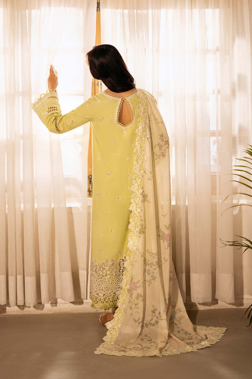 Zarposh | Sajni Lawn 25 | Gulnaz -   Ladies Clothes -  Saira Saqlain