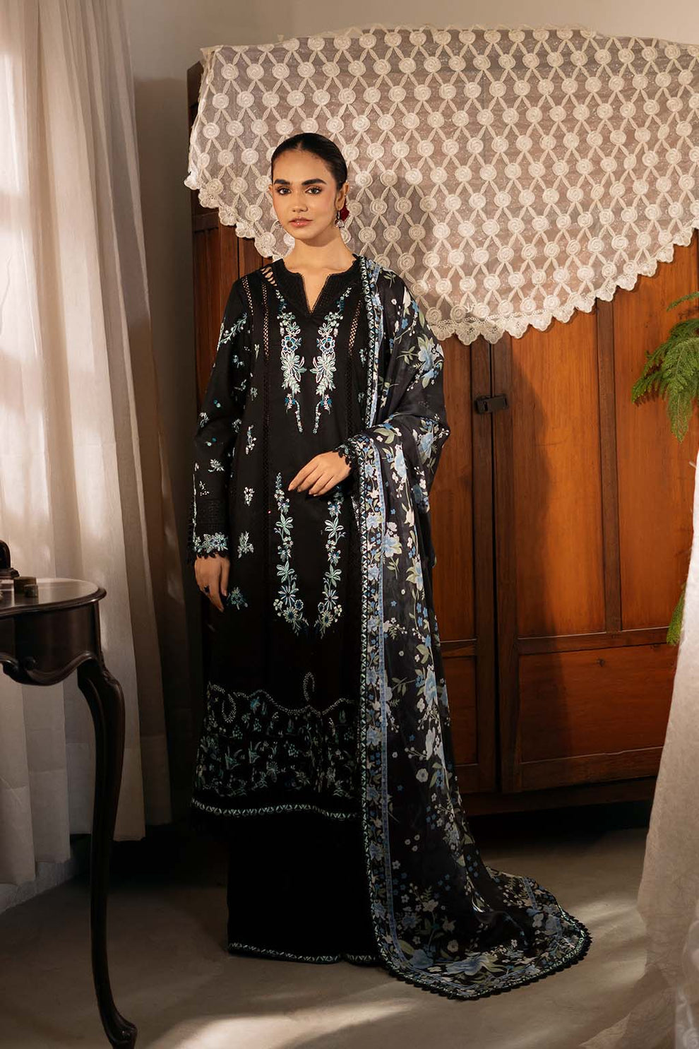 Zarposh | Sajni Lawn 25 | Mahzadi -   Ladies Clothes -  Saira Saqlain