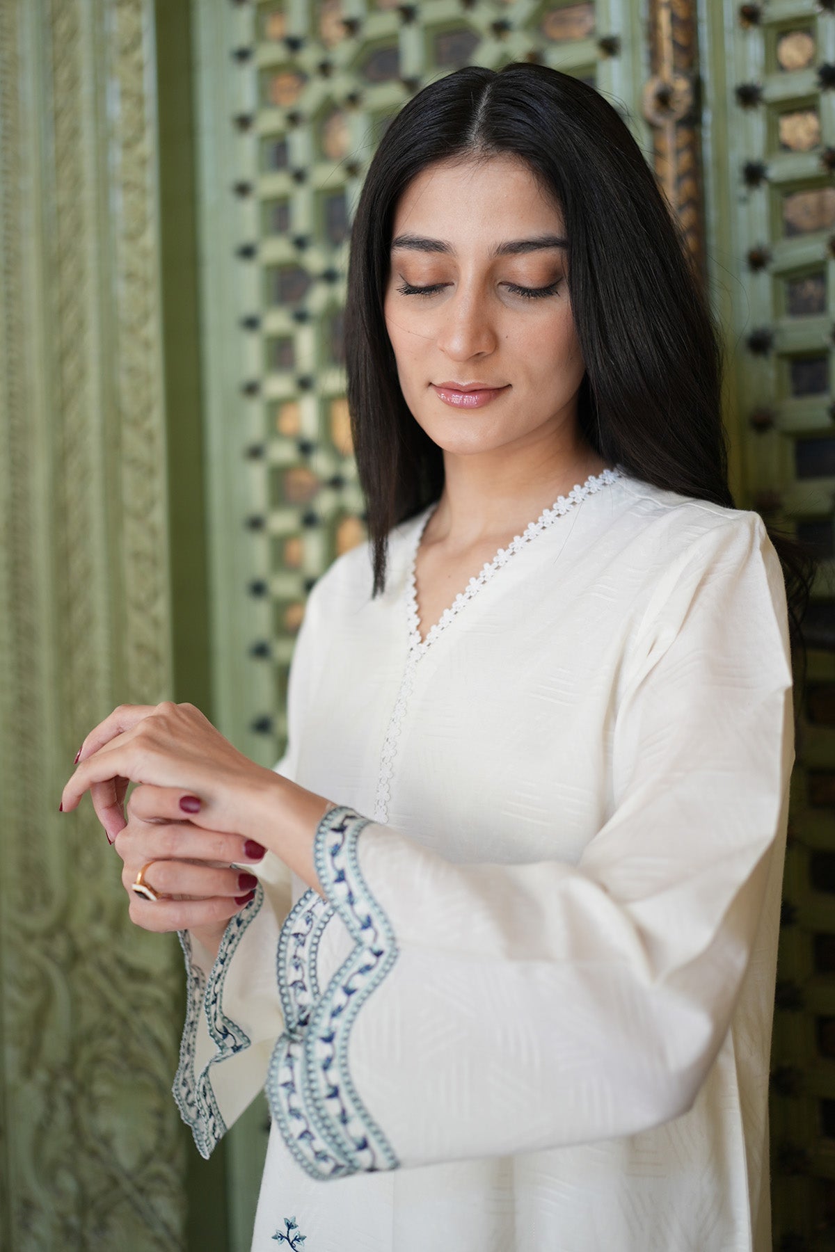 Sahar | Ready to Wear Basics | Dove'S Grace - Saira Saqlain
