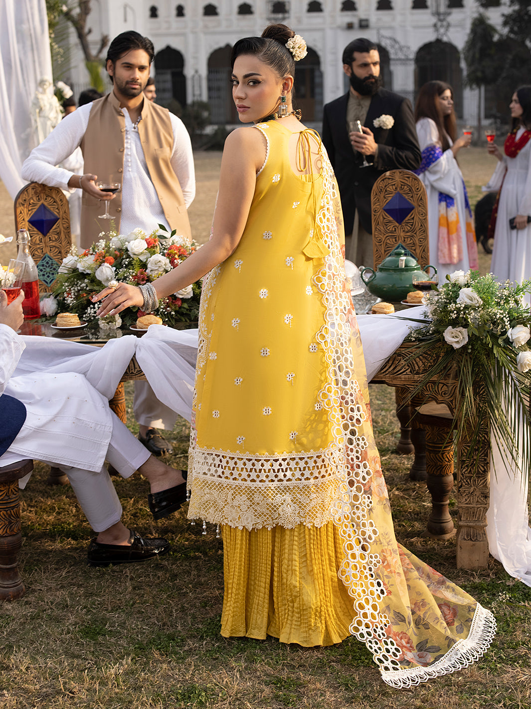 Mahnur | Mahrukh Luxury Lawn 24 | DELIA - Saira Saqlain