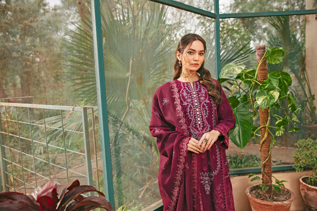 Florent | Luxury Lawn 24 | FFL-4B - Saira Saqlain