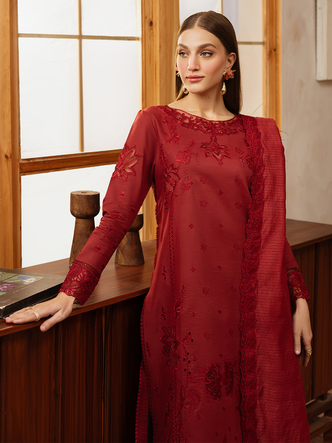 Mahnur | Florence Luxury Lawn 25 | HOORAIN -   Ladies Clothes -  Saira Saqlain