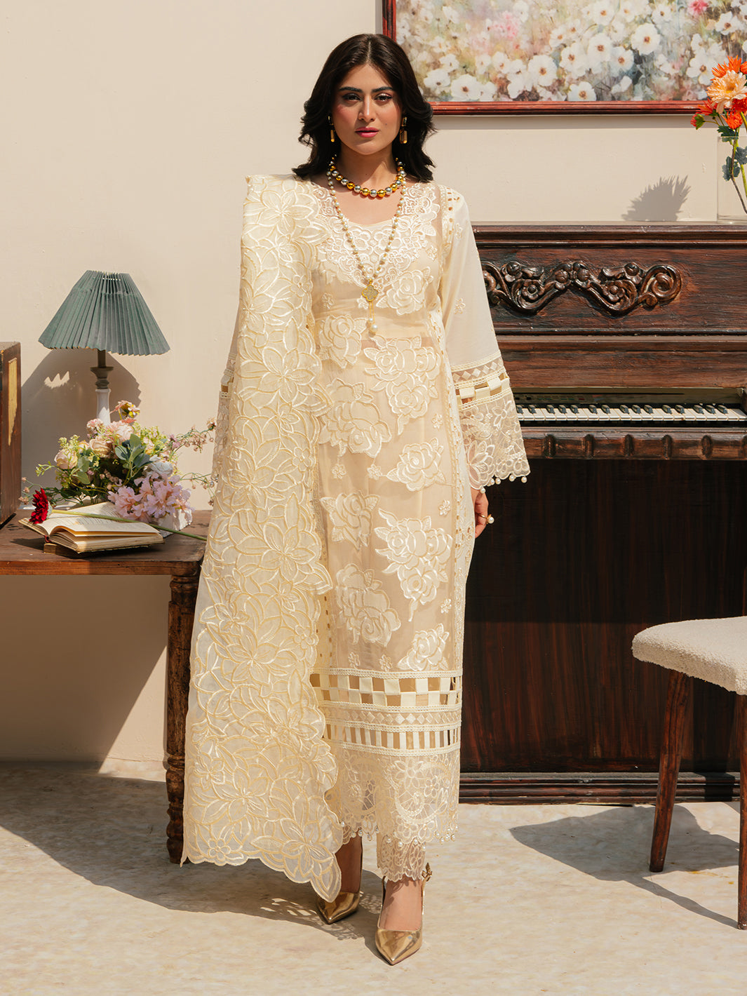 Mahnur | Allenura Luxury Lawn 24 | LUMINARY - Saira Saqlain