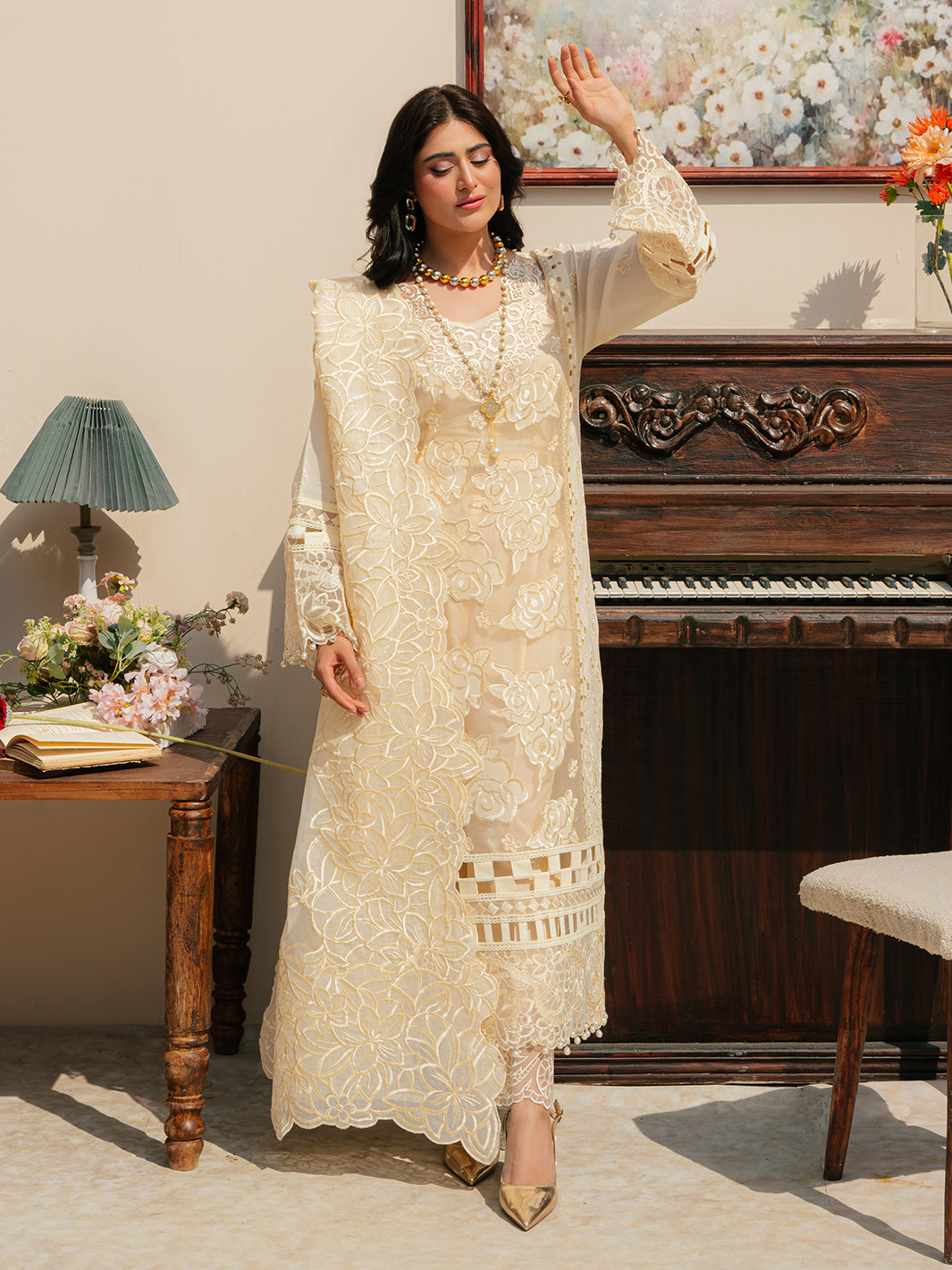 Mahnur | Allenura Luxury Lawn 24 | LUMINARY - Saira Saqlain