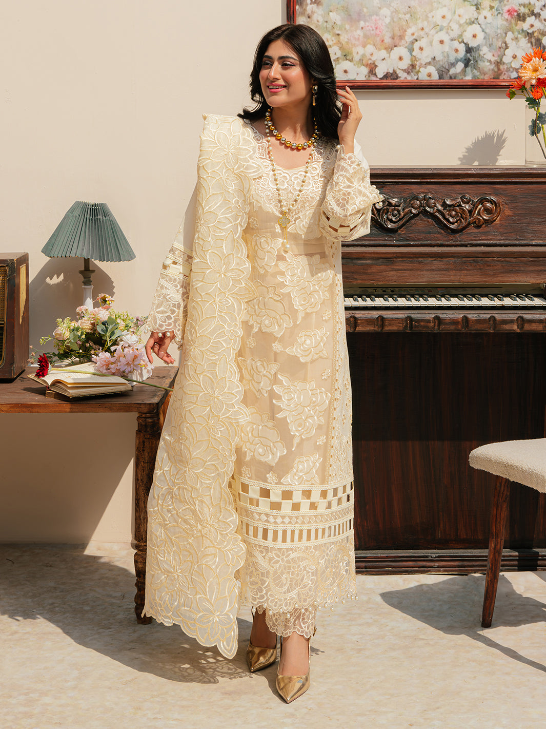 Mahnur | Allenura Luxury Lawn 24 | LUMINARY - Saira Saqlain