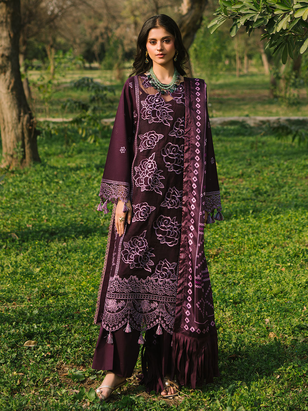 Mahnur | Dahlia Luxury Lawn 25 | Lea -   Ladies Clothes -  Saira Saqlain