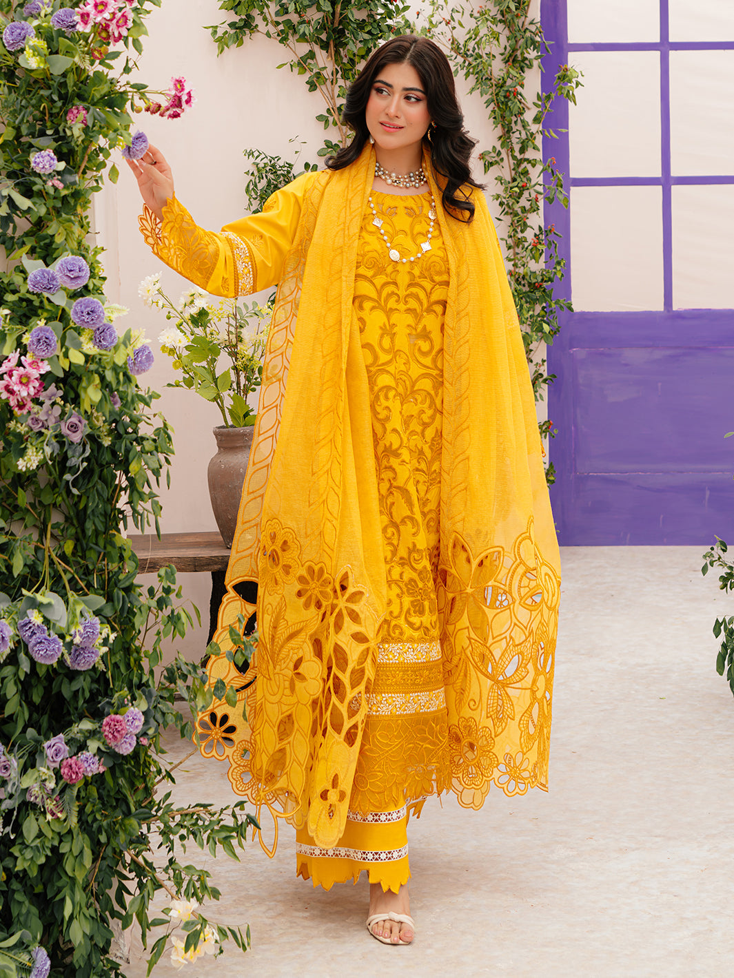 Mahnur | Allenura Luxury Lawn 24 | MERIDIAN - Saira Saqlain