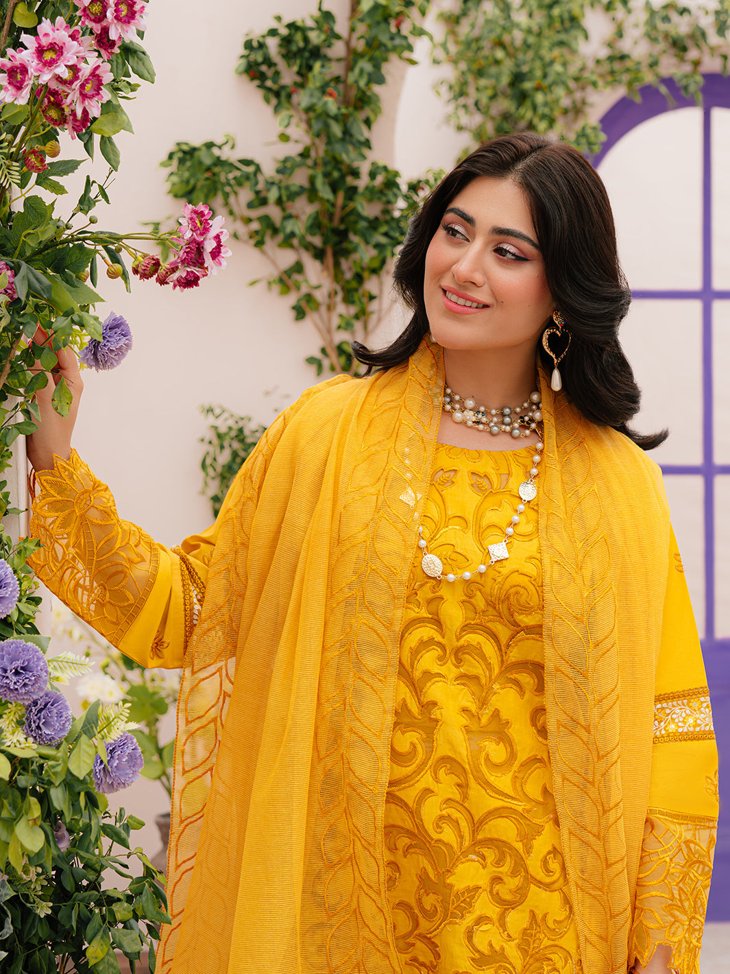 Mahnur | Allenura Luxury Lawn 24 | MERIDIAN - Saira Saqlain