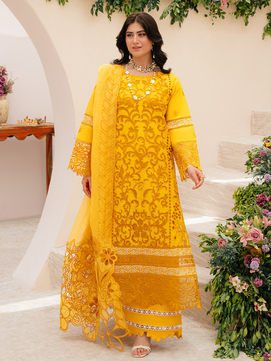 Mahnur | Allenura Luxury Lawn 24 | MERIDIAN - Saira Saqlain
