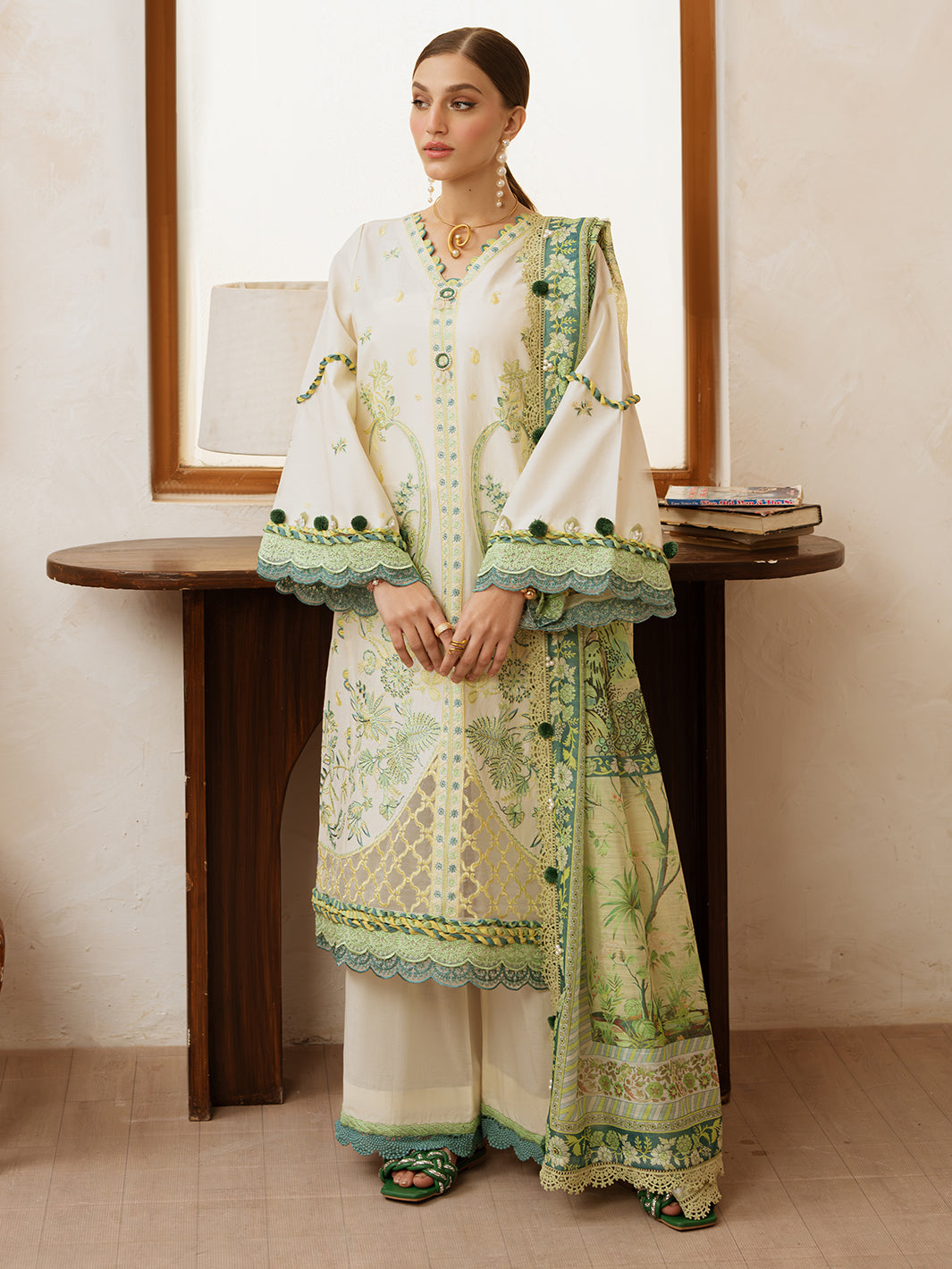 Mahnur | Florence Luxury Lawn 25 | MAHGUL -   Ladies Clothes -  Saira Saqlain