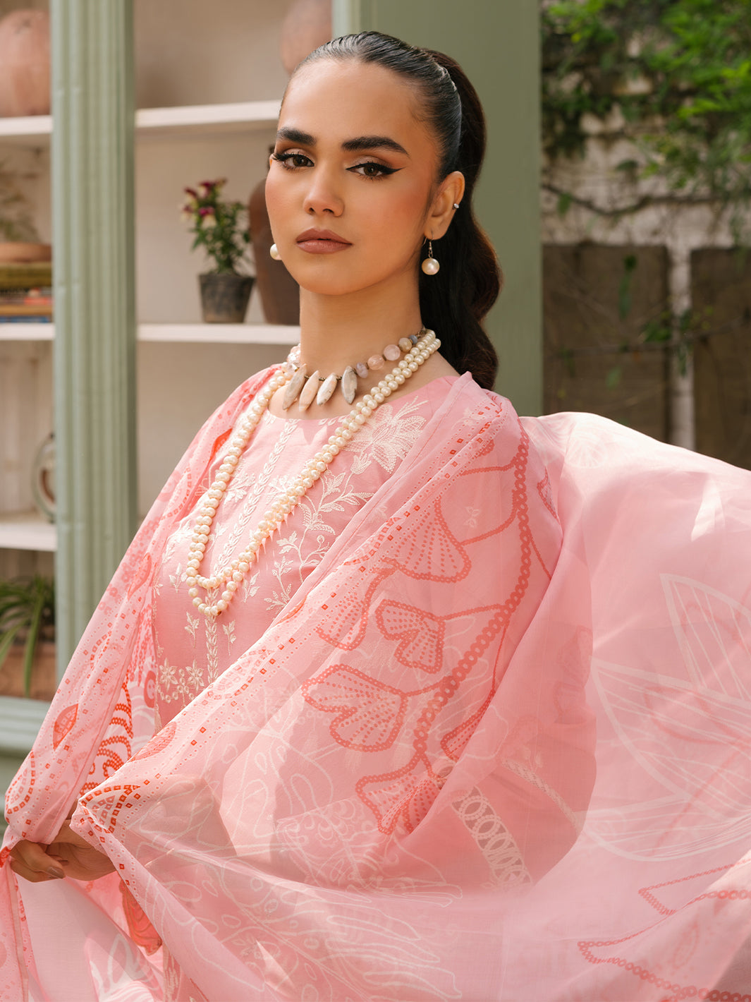 Mahnur | Masakali Luxury Lawn 24 | MK 03 - A - Saira Saqlain
