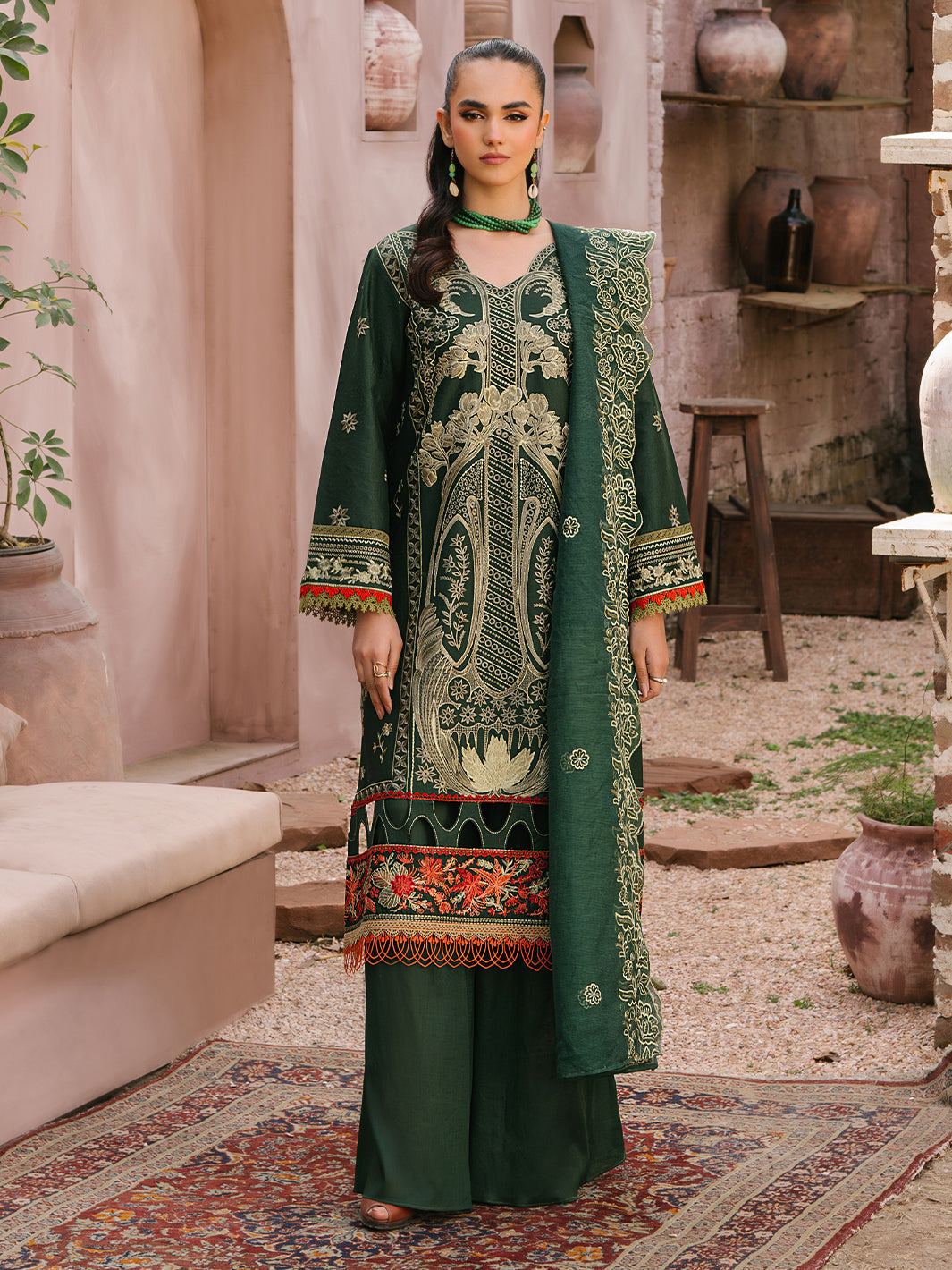 Mahnur | Masakali Luxury Lawn 24 | MK 04 - B - Saira Saqlain