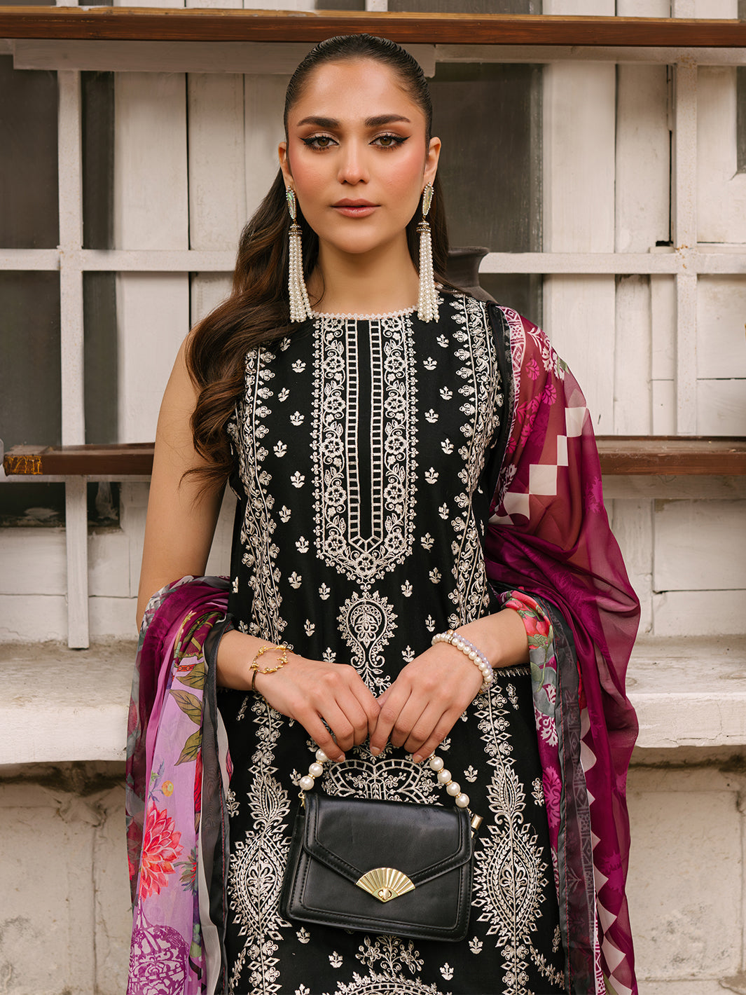 Mahnur | Masakali Luxury Lawn 24 | MK 05 - A - Saira Saqlain