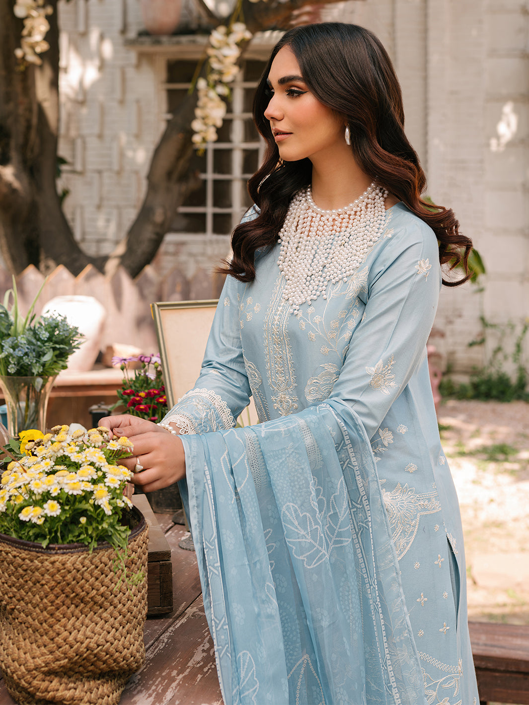 Mahnur | Masakali Luxury Lawn 24 | MK 02 - A - Saira Saqlain