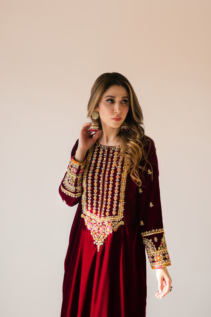Sammy K | Velvet Festive Edit | Maroon Maxi velvet Outfit - Saira Saqlain
