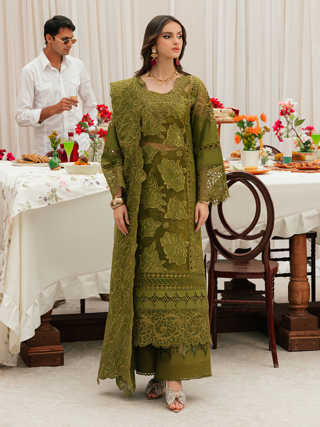 Mahnur | Allenura Luxury Lawn 24 | REVERIE - Saira Saqlain