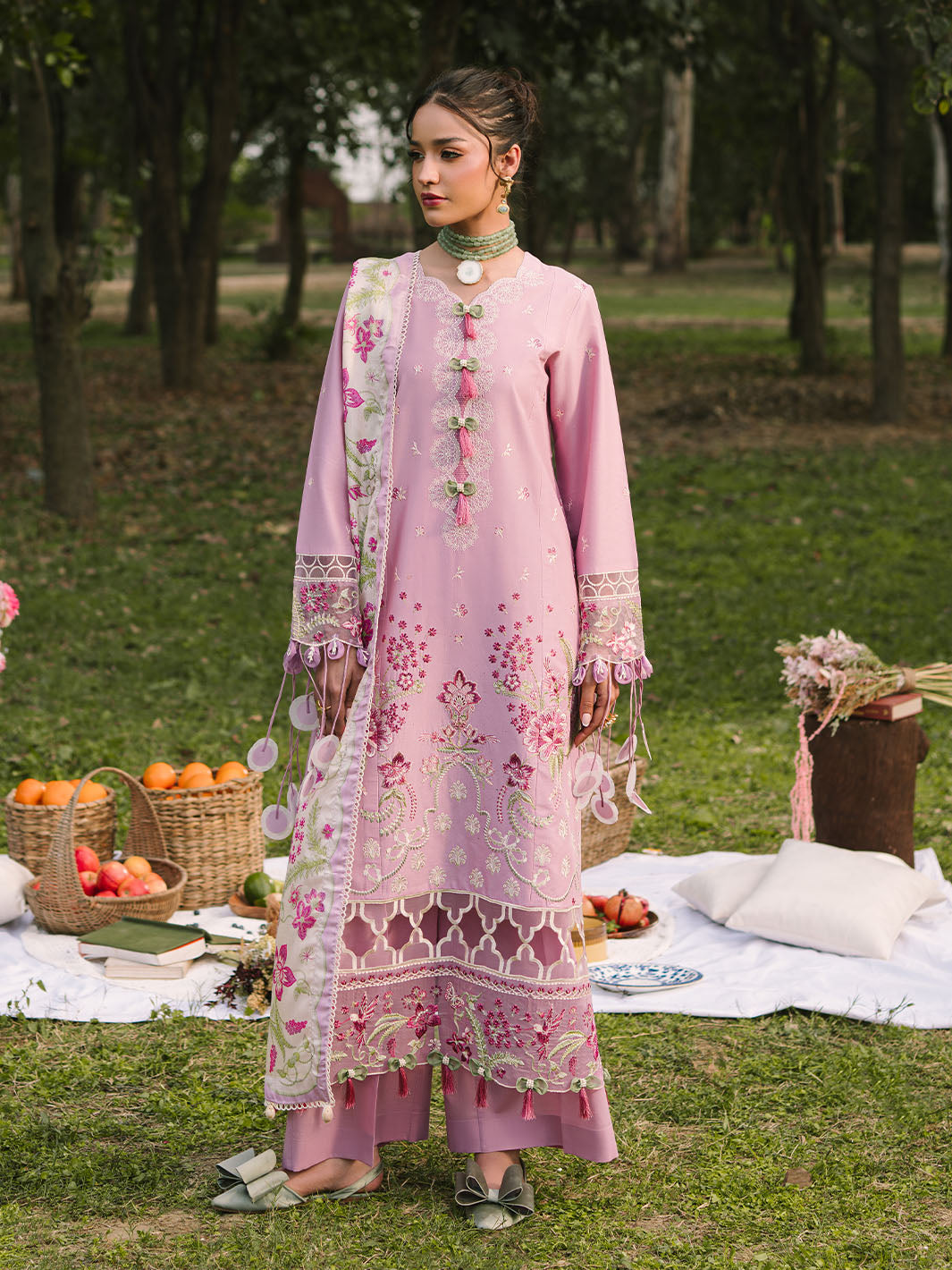 Mahnur | Dahlia Luxury Lawn 25 | Rosa -   Ladies Clothes -  Saira Saqlain