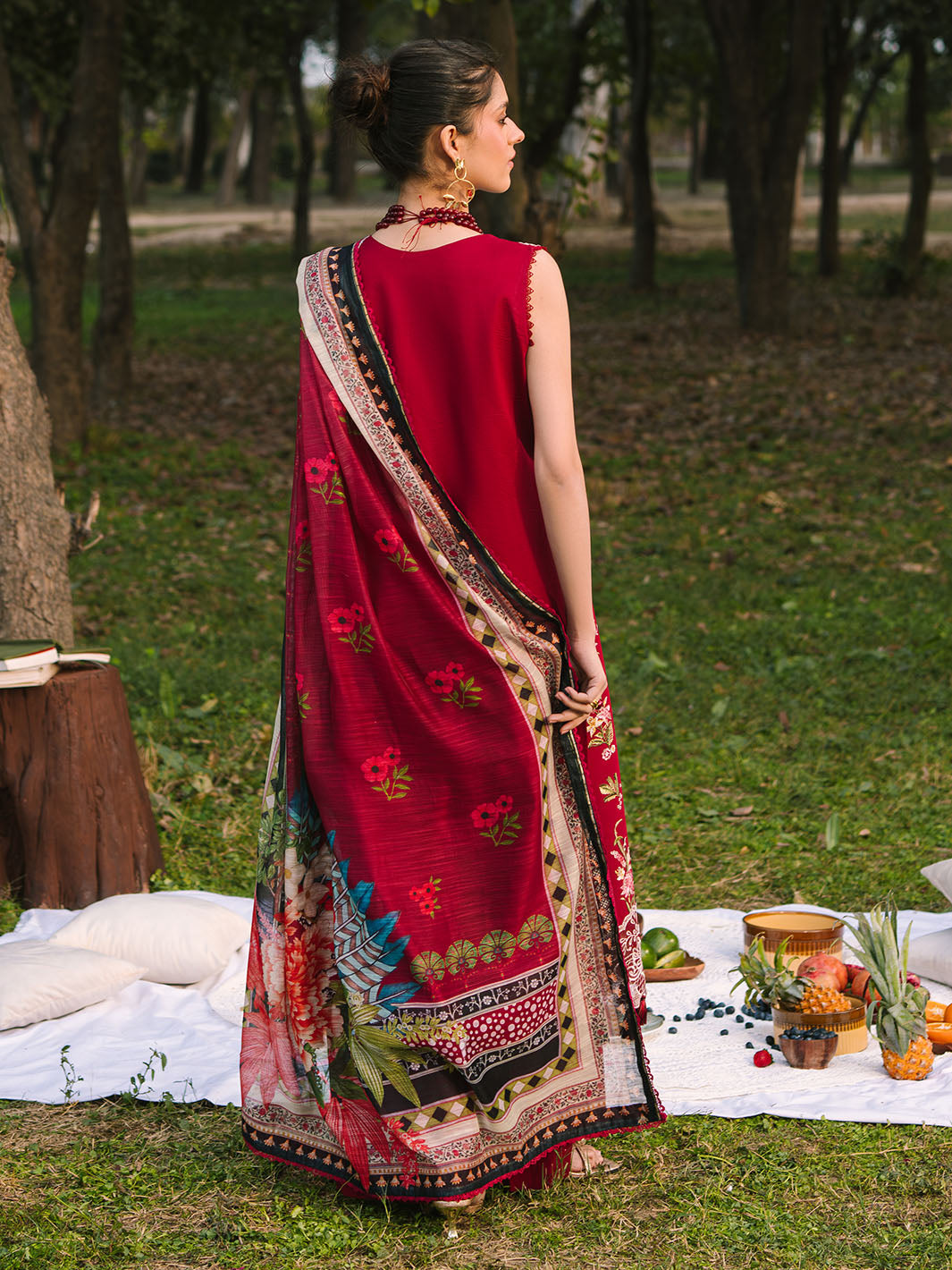 Mahnur | Dahlia Luxury Lawn 25 | Rosina -   Ladies Clothes -  Saira Saqlain