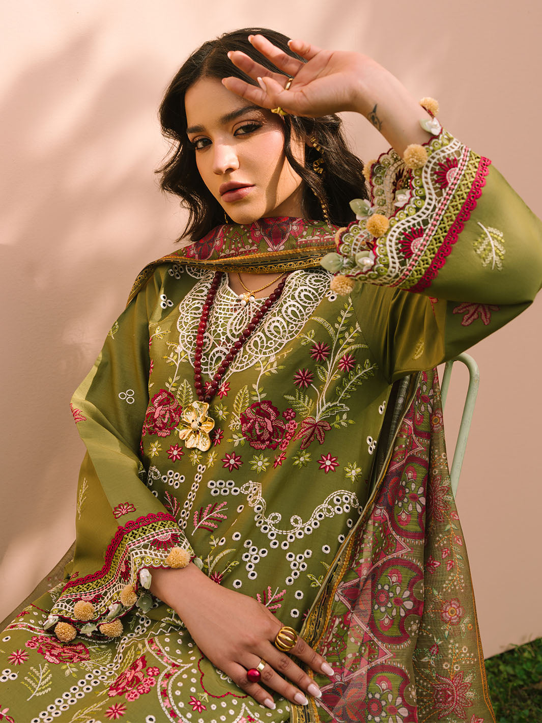 Mahnur | Dahlia Luxury Lawn 25 | Saage -   Ladies Clothes -  Saira Saqlain