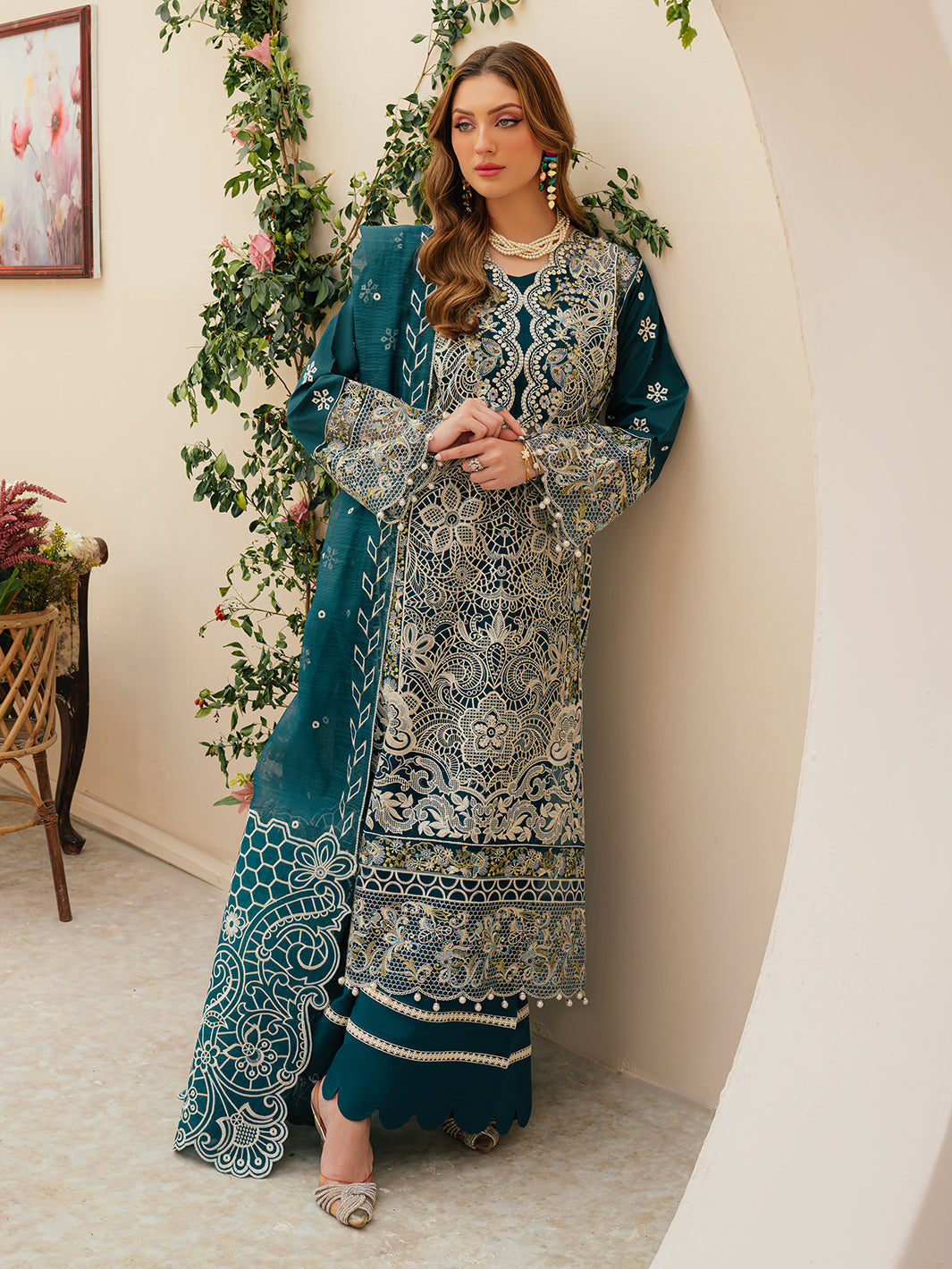 Mahnur | Allenura Luxury Lawn 24 | TUSCANY - Saira Saqlain