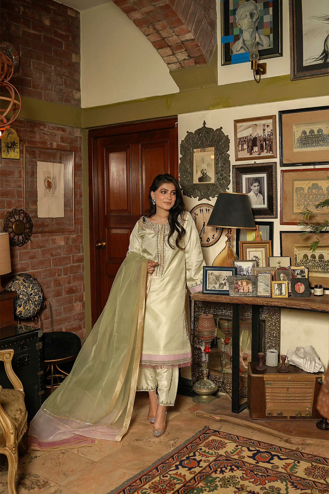 Leon | Leon Luxe Collection | MINT AFFAIRS - Saira Saqlain