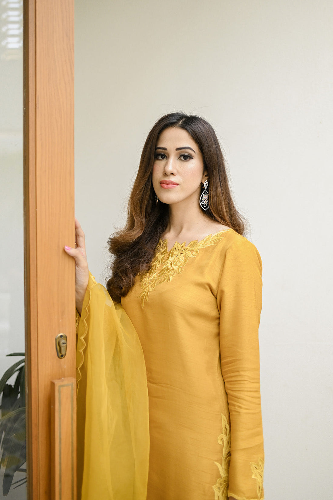 Leon | Leon Luxe Collection | NAZ - Saira Saqlain