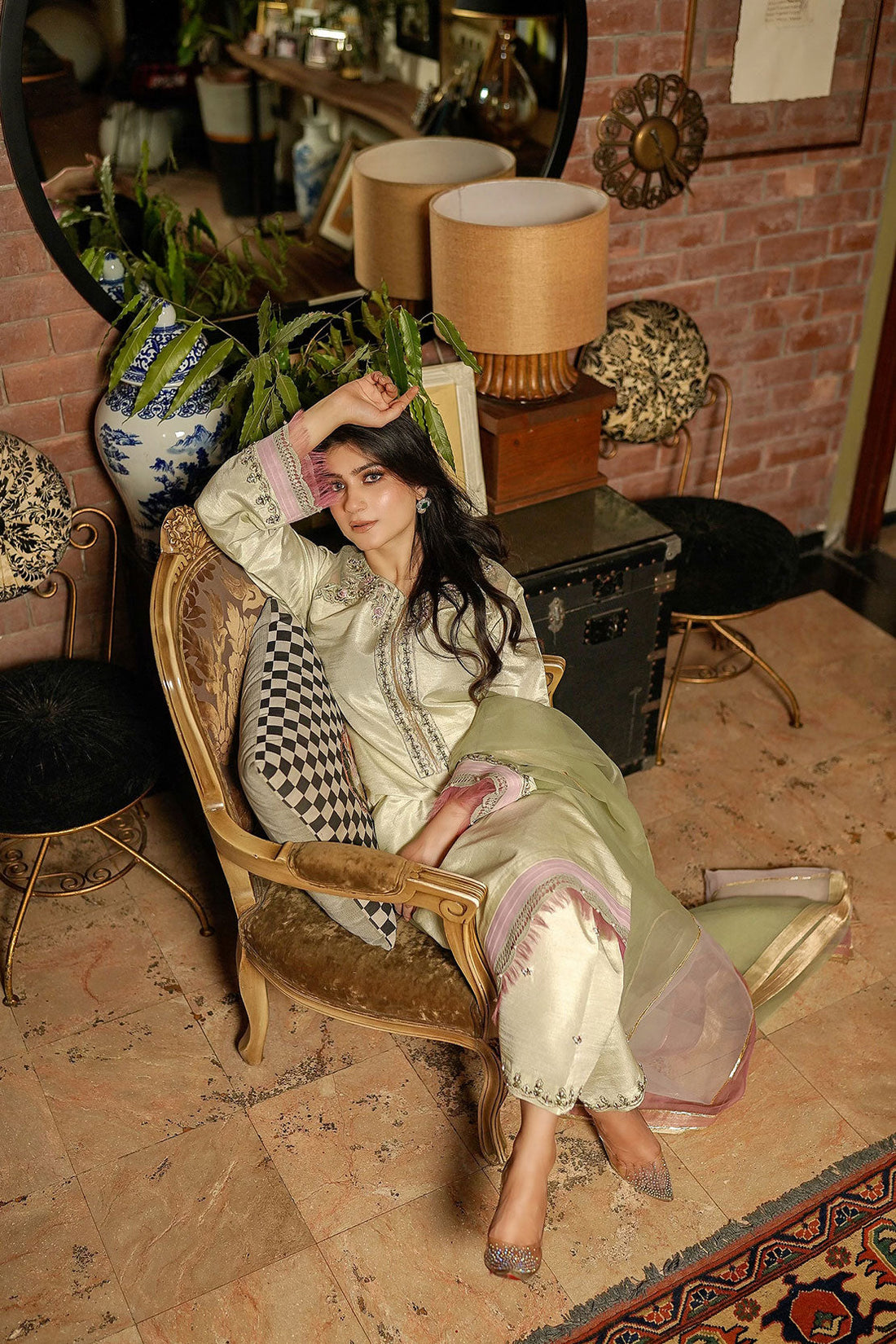 Leon | Leon Luxe Collection | MINT AFFAIRS - Saira Saqlain