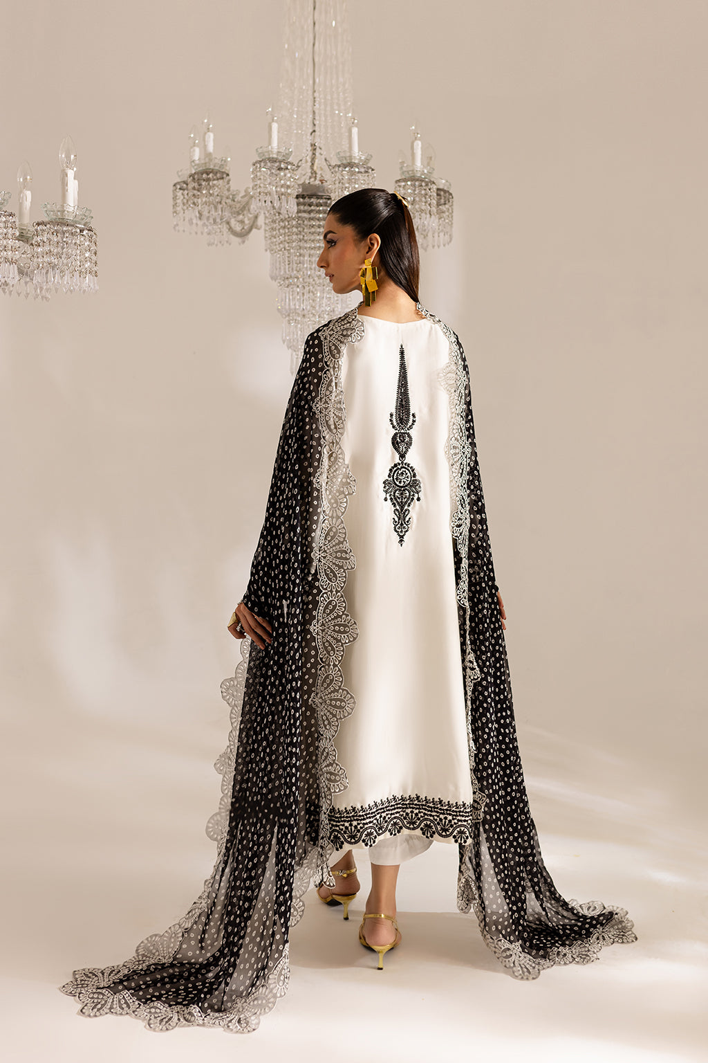 Vanya | Gulraz Formals |  FF-52 - Saira Saqlain