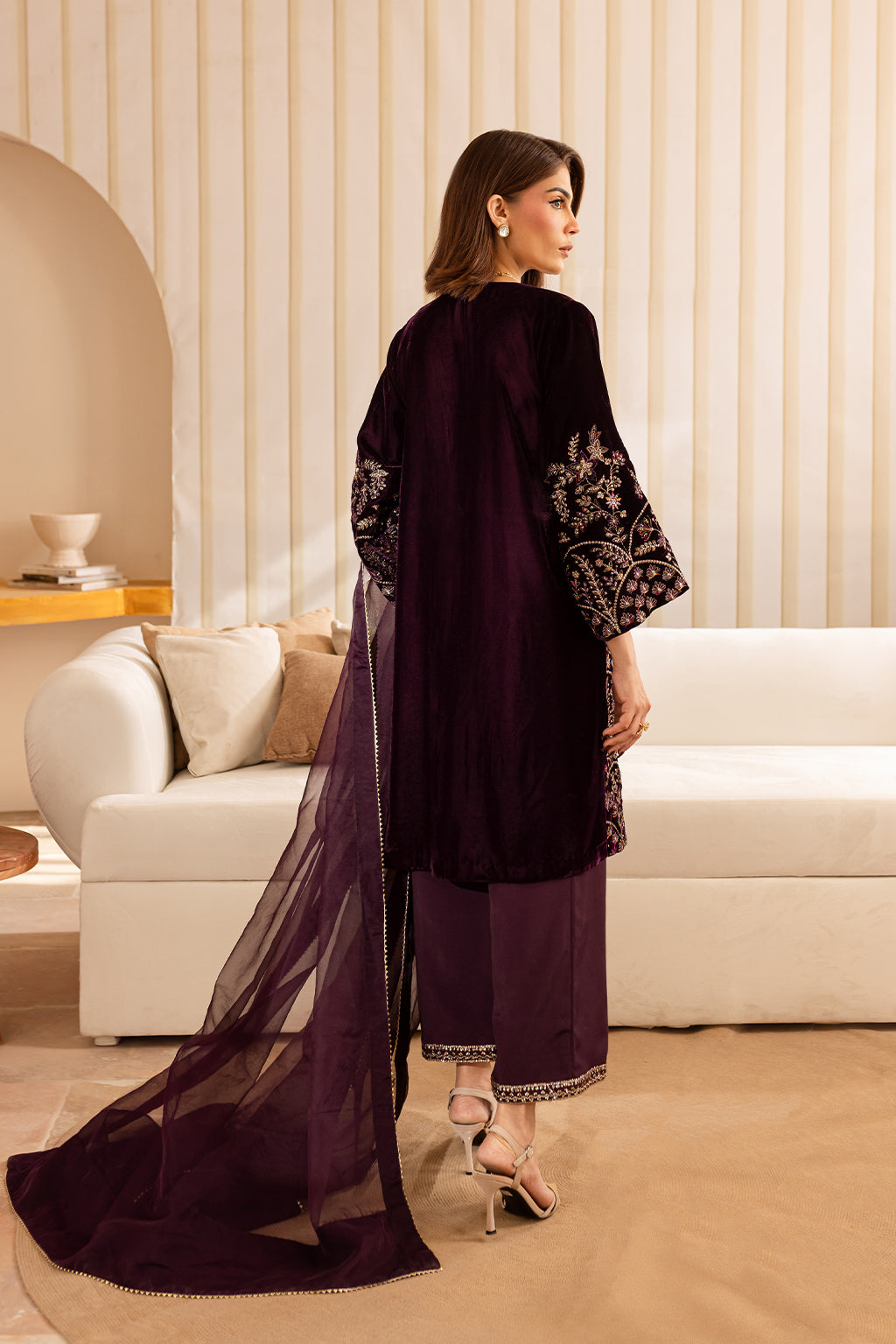 Vanya | Velvet Formals 24 |  KV-52 - Saira Saqlain