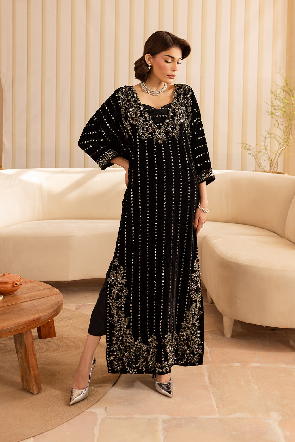 Vanya | Velvet Formals 24 |  KV-53 - Saira Saqlain