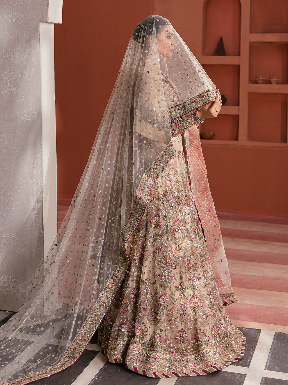 Gulaal | Wedding Formals | ANSHAH GL-WS-22V1-28 (IVORY WHITE LEHNGA CHOLI) - Saira Saqlain