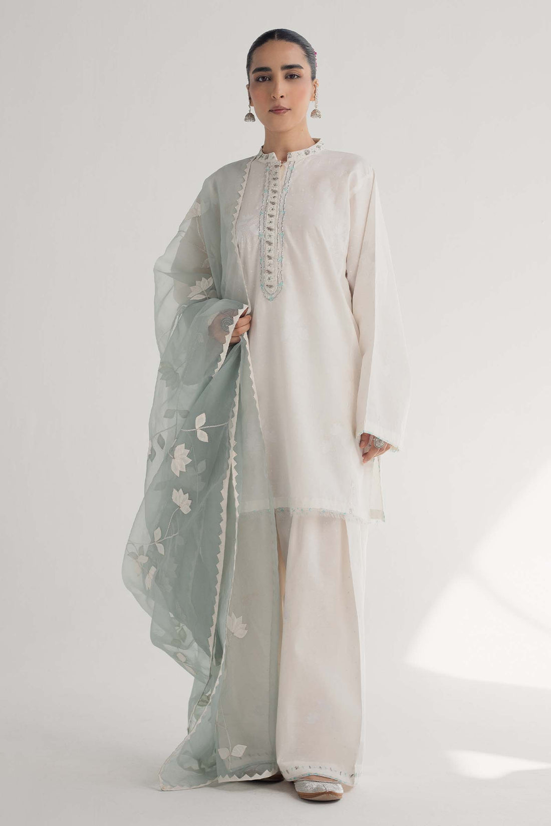 Zara Shahjahan | Handcrafted Suits | ZHC-046 - Saira Saqlain