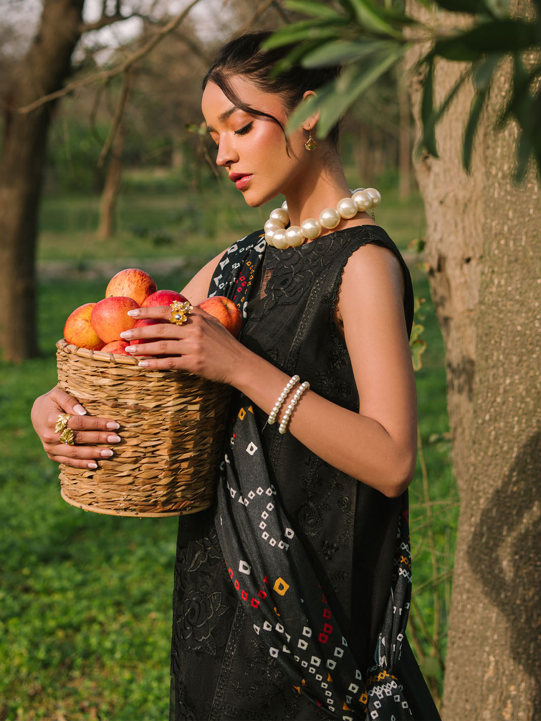 Mahnur | Dahlia Luxury Lawn 25 | Zoe -   Ladies Clothes -  Saira Saqlain
