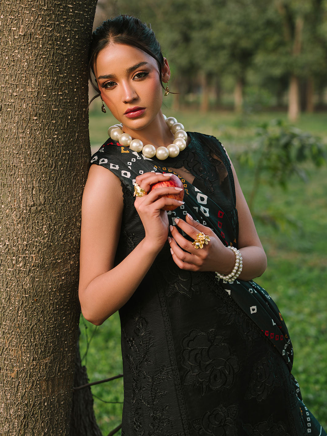 Mahnur | Dahlia Luxury Lawn 25 | Zoe -   Ladies Clothes -  Saira Saqlain