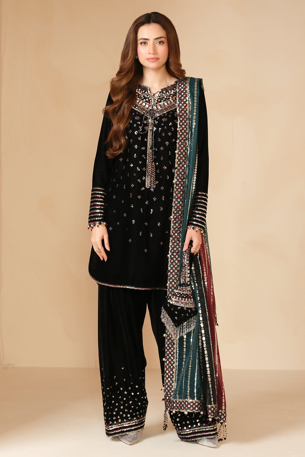 Jazmin | Velvet Edit 24 | Velvet Formal VF-2037 - Saira Saqlain