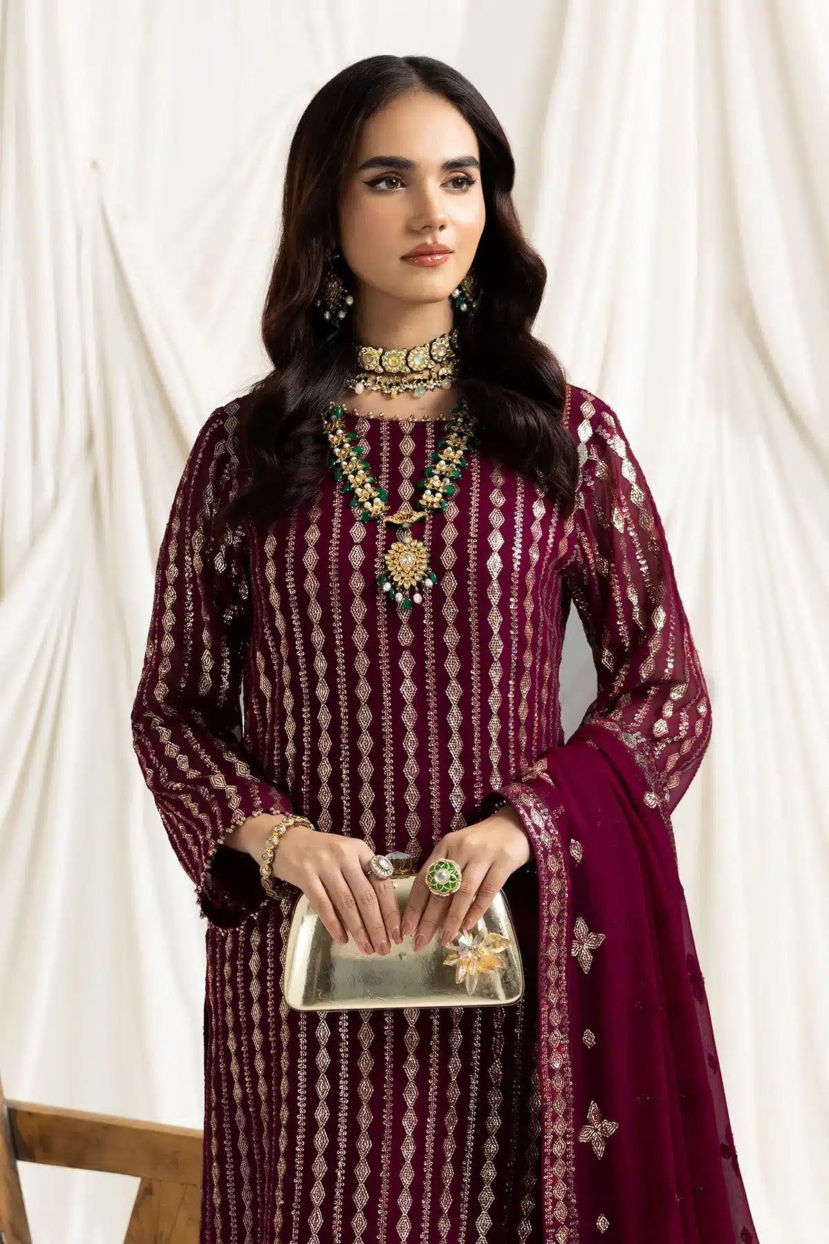 Alizeh | Dua Formals 23 | DUA-V02D03A-AYSAL(MAGENTA) - Saira Saqlain