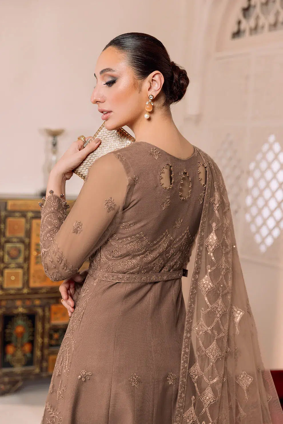 Alizeh | Dua Formals 23 | DUA-V01D05B- RYAN ( BEIGE ) - Saira Saqlain