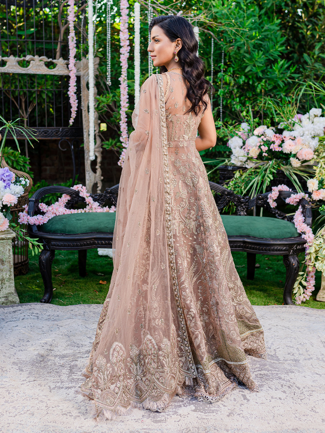 Izel | Heeriye Festive Collection | Madno - Saira Saqlain