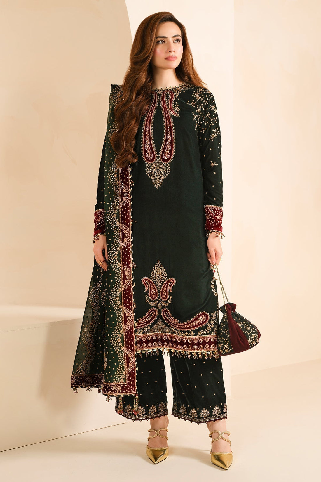 Jazmin | Velvet Edit 24 | Velvet Formal VF-2034 - Saira Saqlain