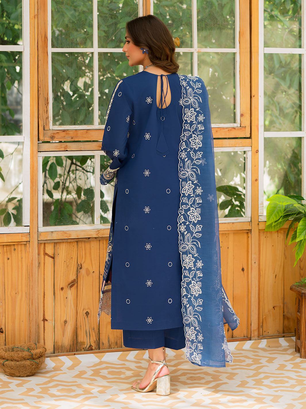 Mahnur | Bella Lawn 24 | BL - 02 - Saira Saqlain