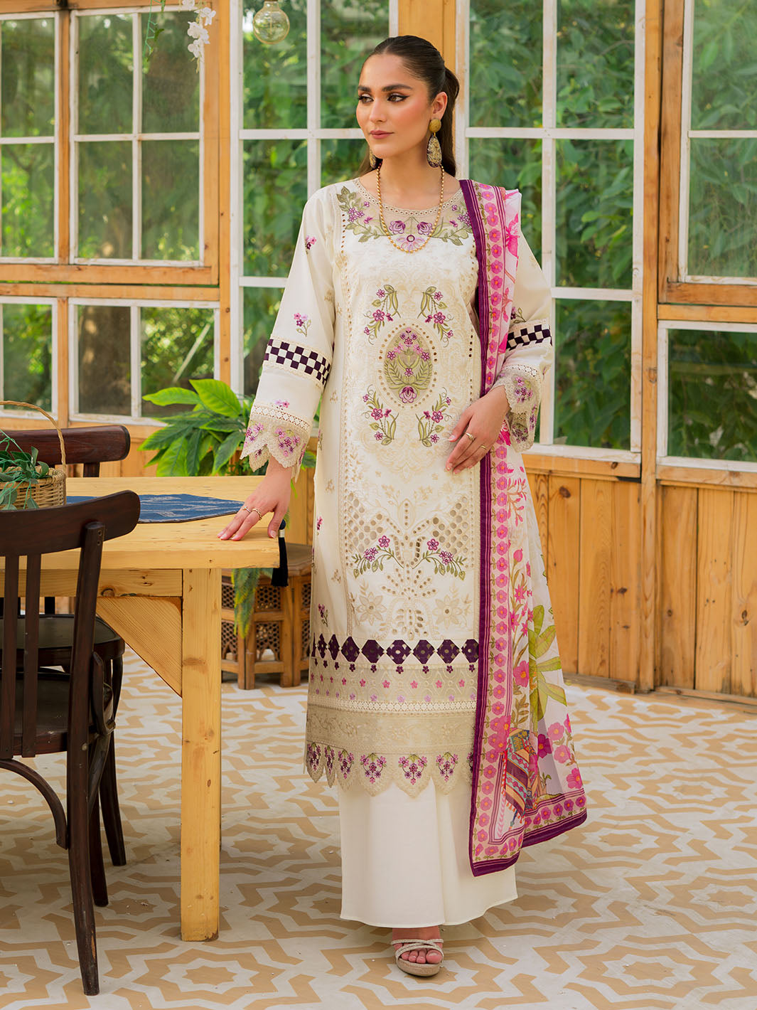 Mahnur | Bella Lawn 24 | BL - 04 - Saira Saqlain