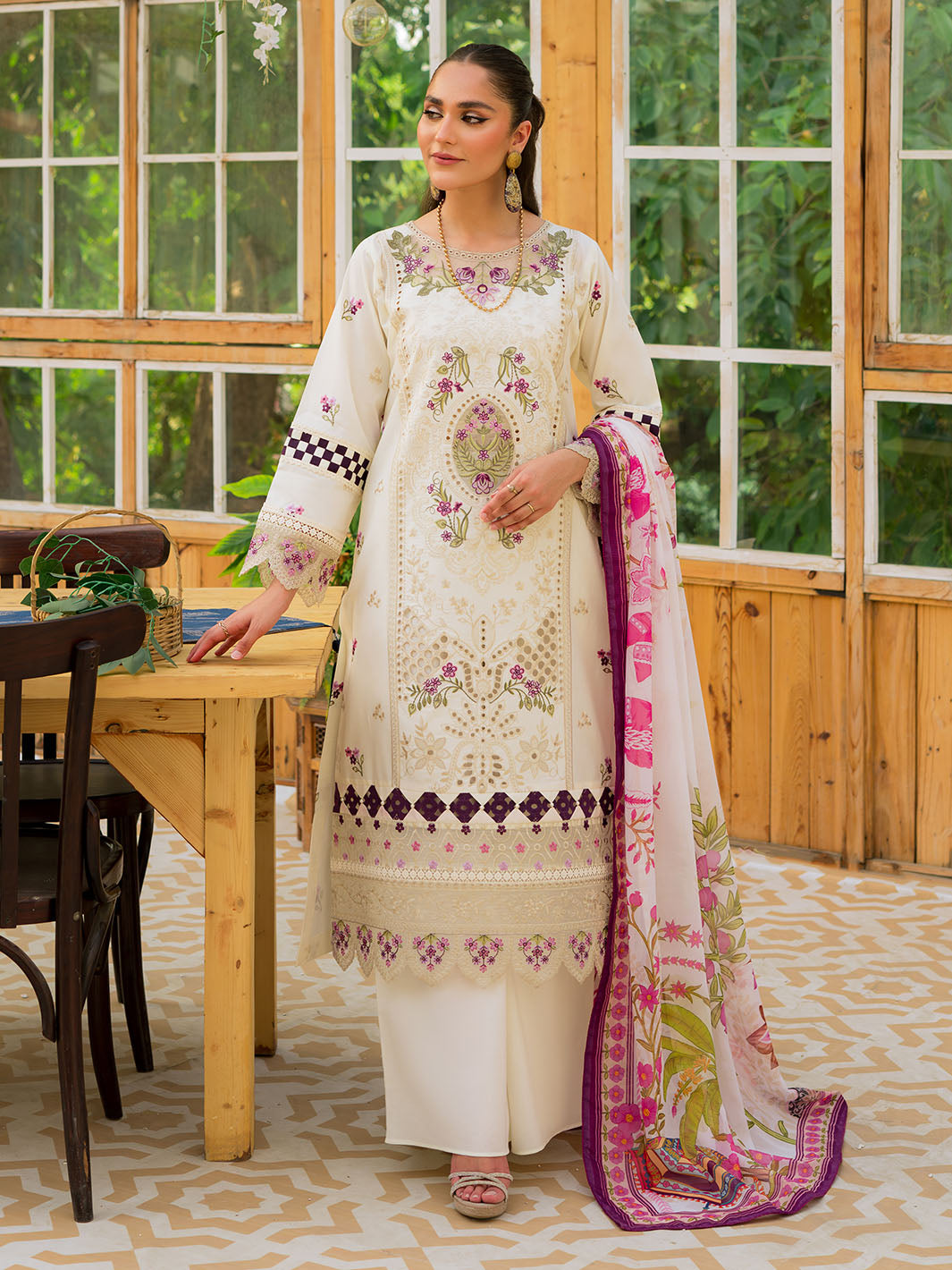 Mahnur | Bella Lawn 24 | BL - 04 - Saira Saqlain