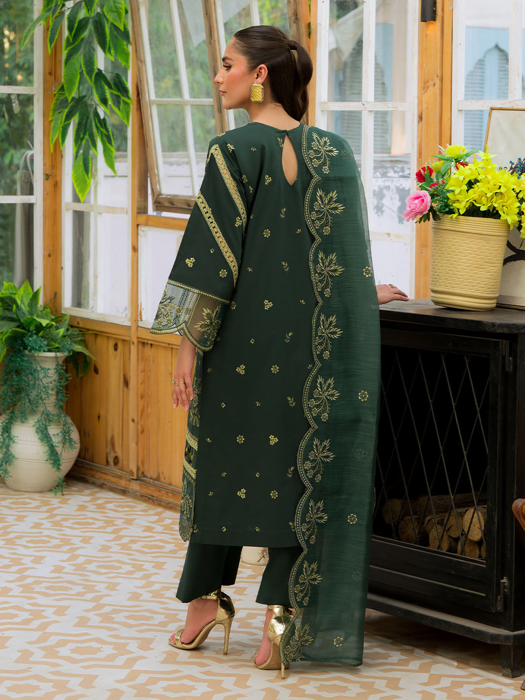 Mahnur | Bella Lawn 24 | BL - 06 - Saira Saqlain
